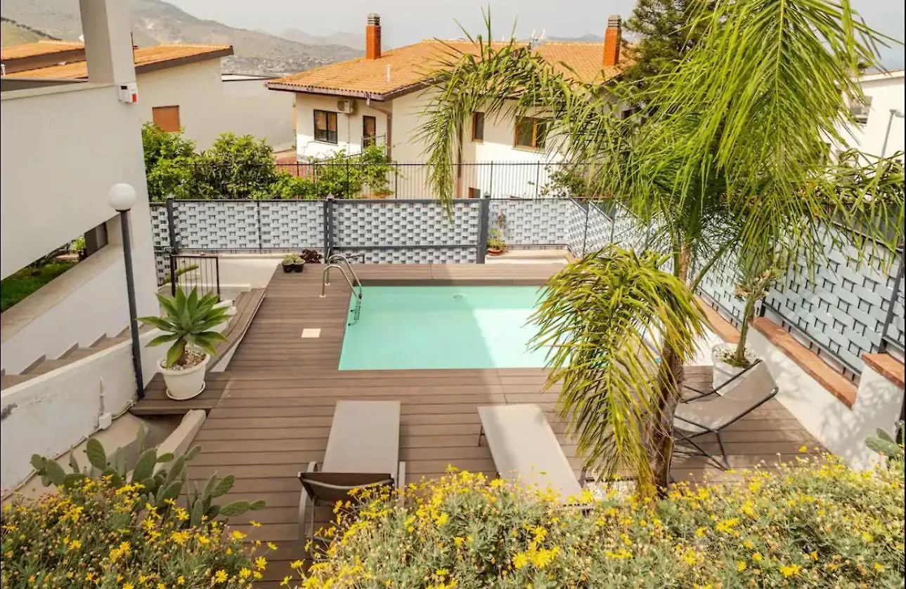 Villa Elena Palermo 0*,
